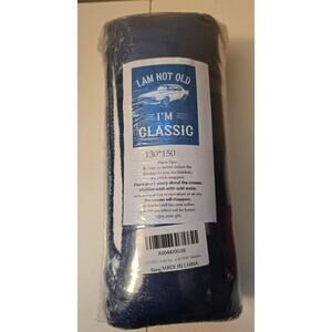 I am Not Old I'm Classic Men's Classic Old Car Throw Blanket
